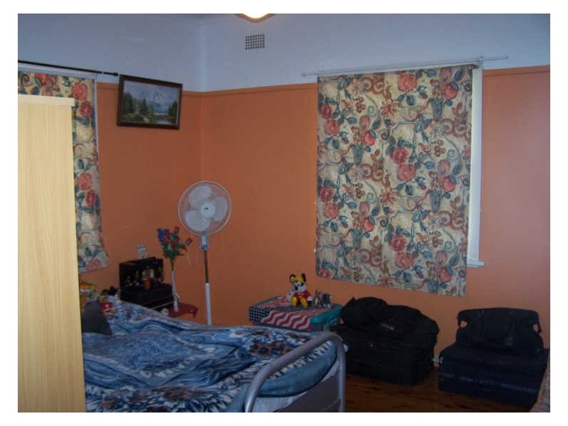 9 Charles Street, Wellington NSW 2820