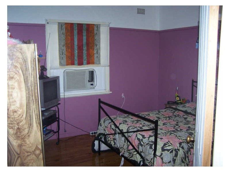 9 Charles Street, Wellington NSW 2820