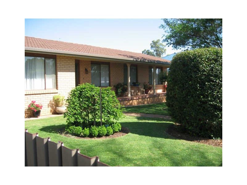 15 Thornton Street, Wellington NSW 2820