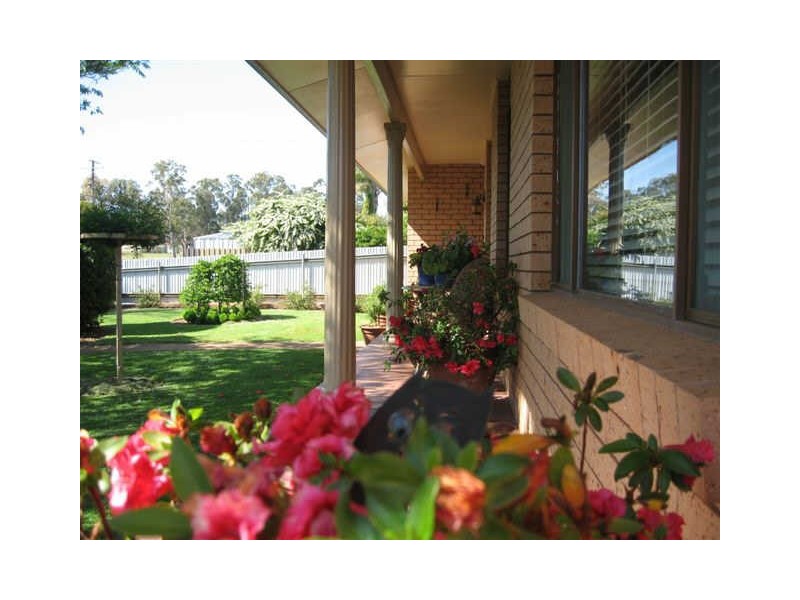 15 Thornton Street, Wellington NSW 2820