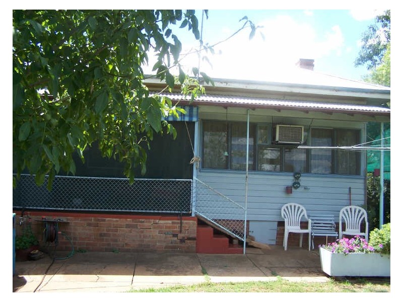 29 Zouch Street, Wellington NSW 2820