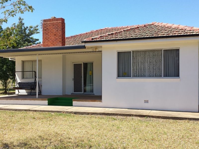 60-64 Curtis Street, Wellington NSW 2820