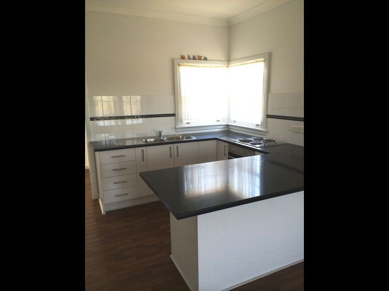 7 Samuel Street, Wellington NSW 2820