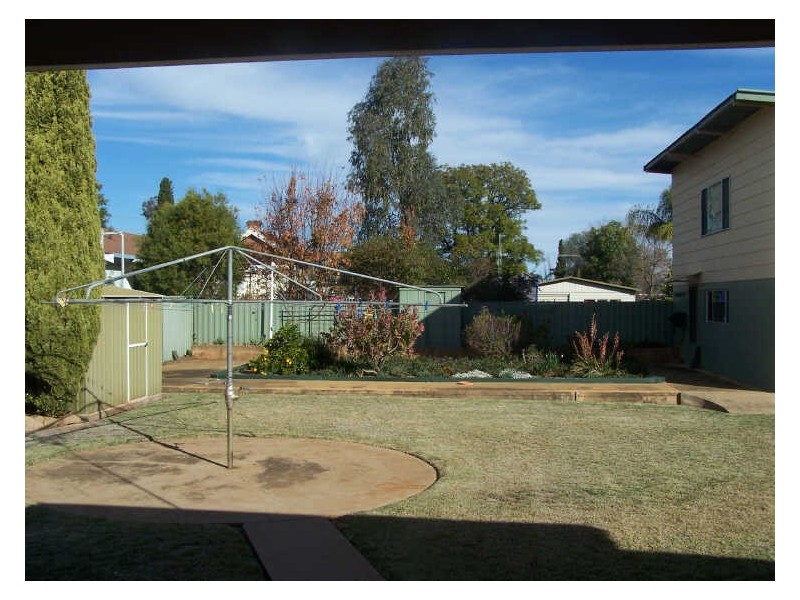 115 Warne Street, Wellington NSW 2820