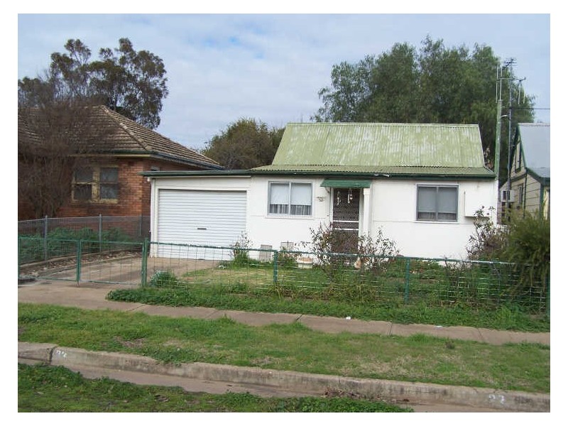 33 Gobolion Street, Wellington NSW 2820