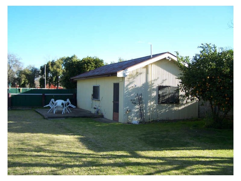 11 Gisborne Street, Wellington NSW 2820