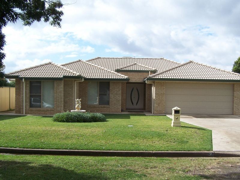 2 Ford Street, Wellington NSW 2820