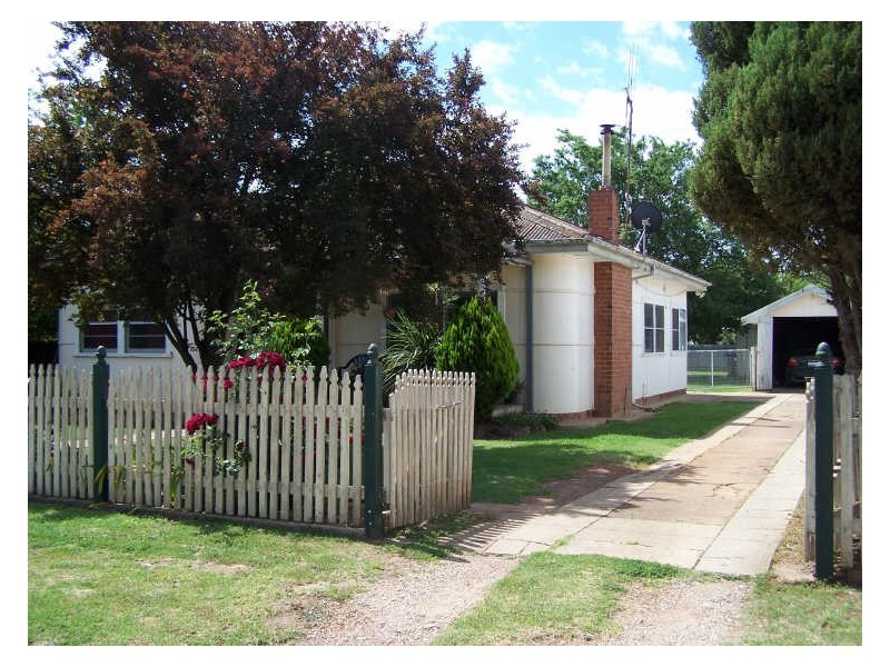 18 Gisborne Street, Wellington NSW 2820