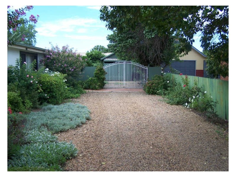 14 Gisborne Street, Wellington NSW 2820