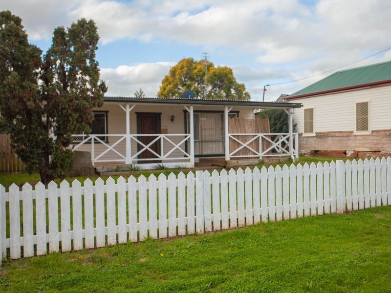 126 Maughan Street, Wellington NSW 2820