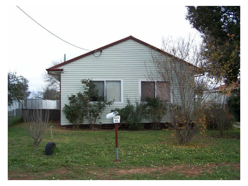 41 Hawkins Street, Wellington NSW 2820