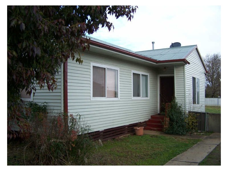 41 Hawkins Street, Wellington NSW 2820