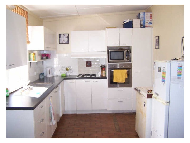 120 Whiteley Street, Wellington NSW 2820