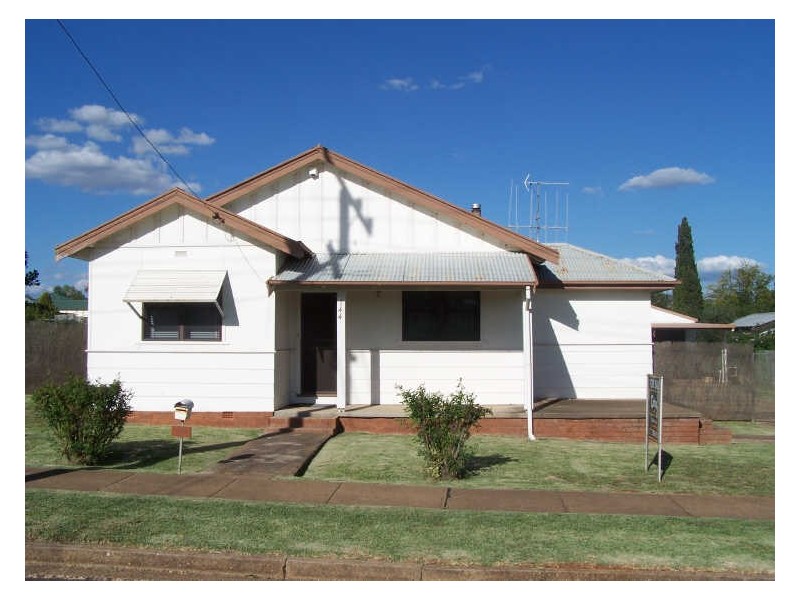 144 Arthur Street, Wellington NSW 2820