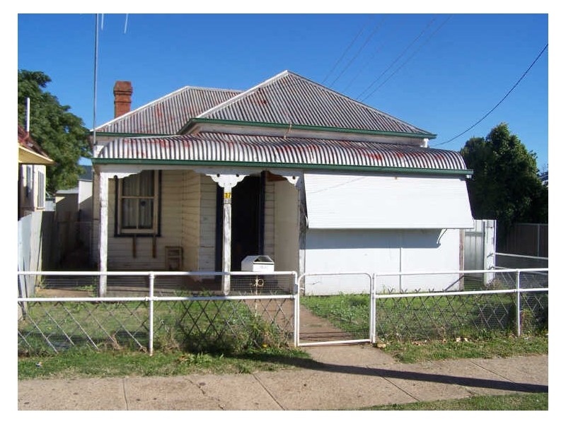 37 Simpson Street, Wellington NSW 2820