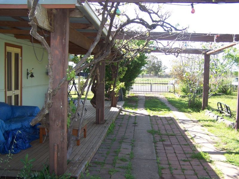 9 Charles Street, Wellington NSW 2820