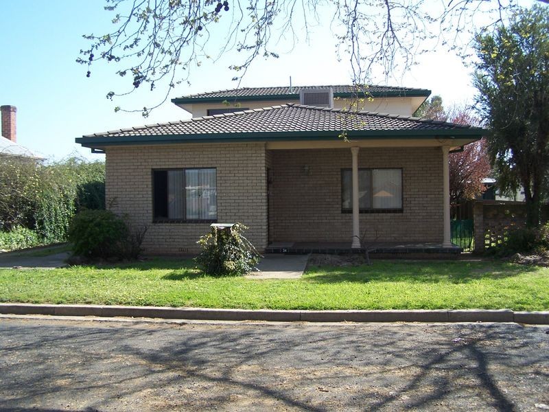 34 Whiteley Street, Wellington NSW 2820