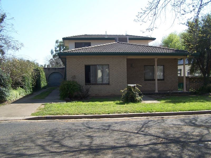 34 Whiteley Street, Wellington NSW 2820