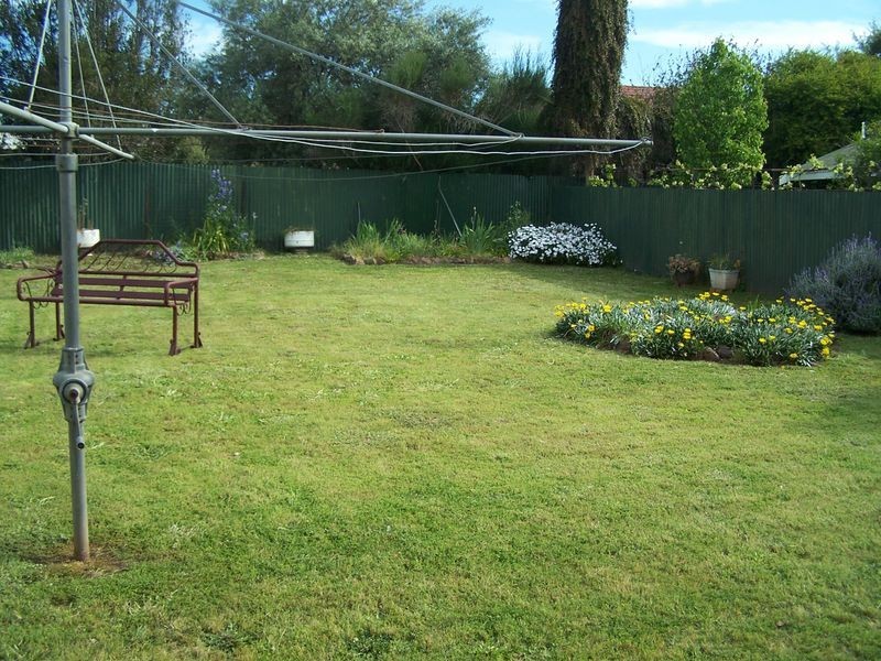 123 Warne Street, Wellington NSW 2820