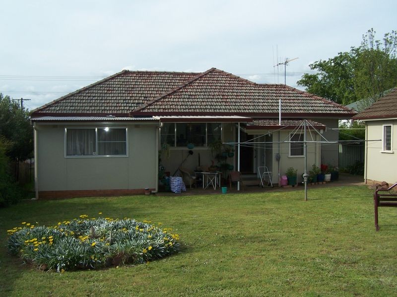 123 Warne Street, Wellington NSW 2820