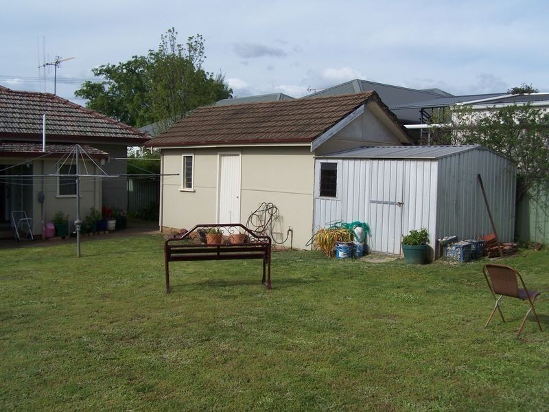 123 Warne Street, Wellington NSW 2820