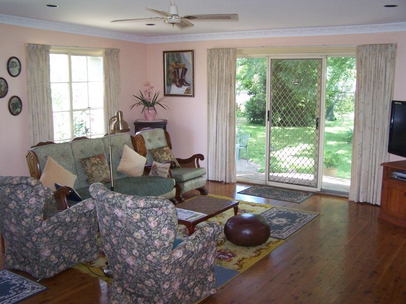 13 Gisborne Street, Wellington NSW 2820