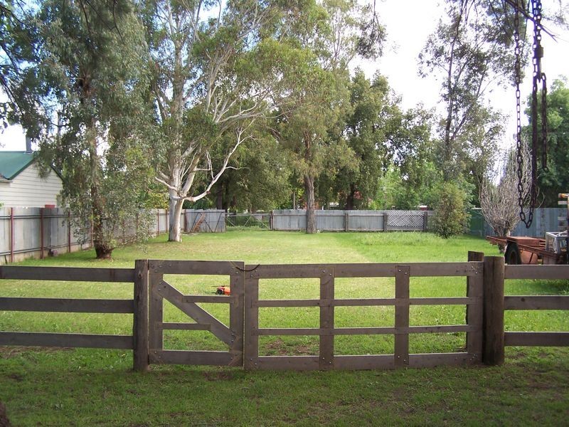 13 Gisborne Street, Wellington NSW 2820