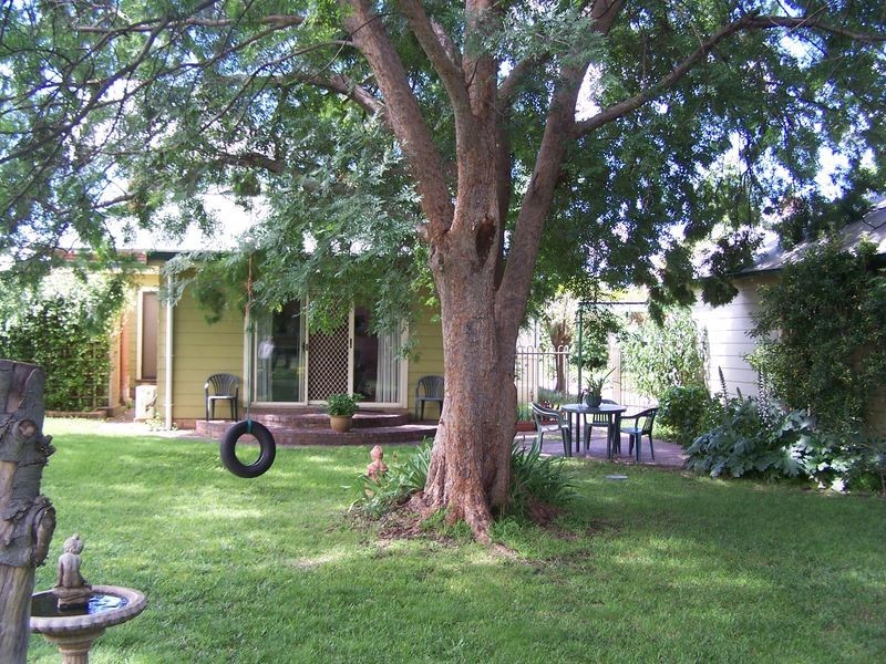 13 Gisborne Street, Wellington NSW 2820