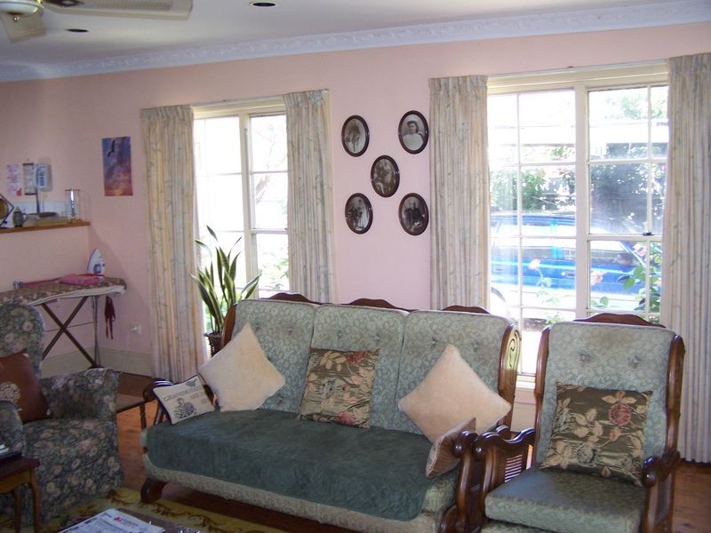 13 Gisborne Street, Wellington NSW 2820