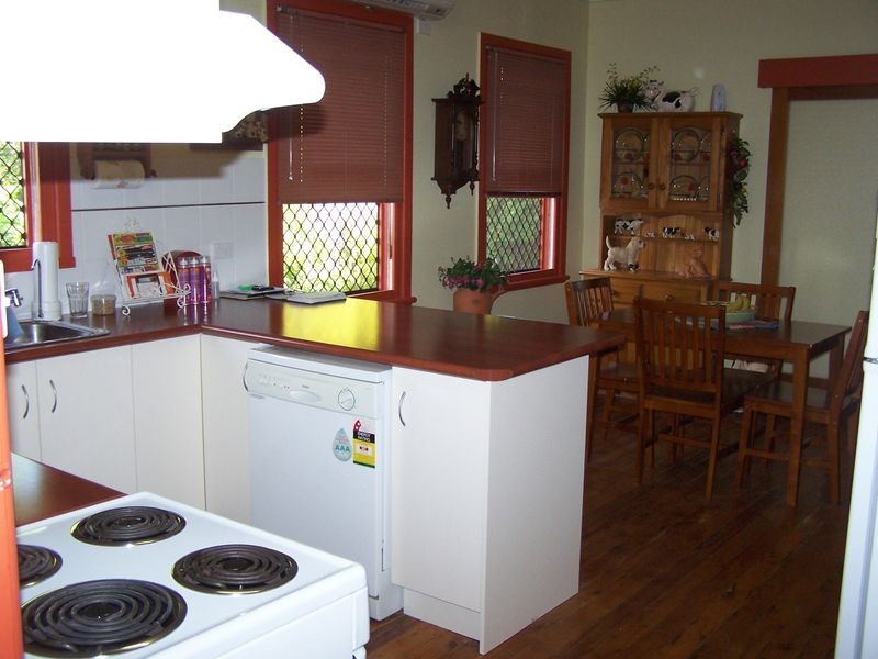 42 Raymond Street, Wellington NSW 2820