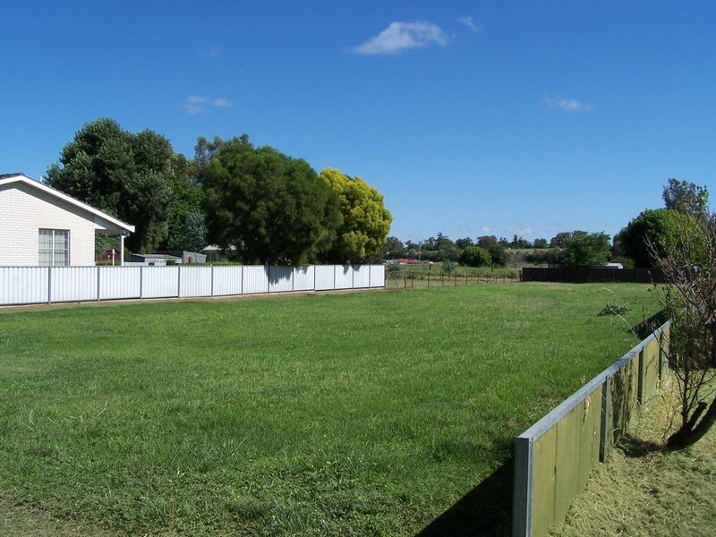 48 Montefiores Street, Wellington NSW 2820