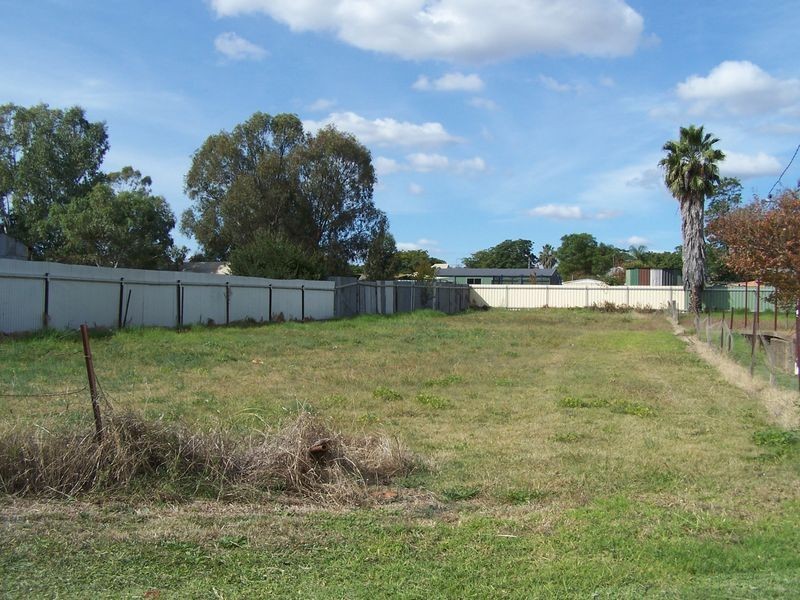 9 Railway Avenue, Wellington NSW 2820