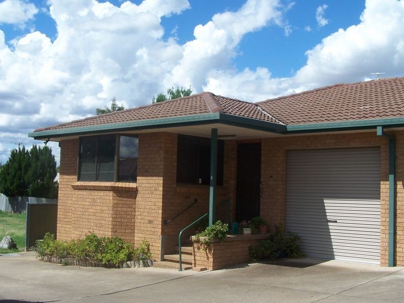 1/59 Whiteley Street, Wellington NSW 2820