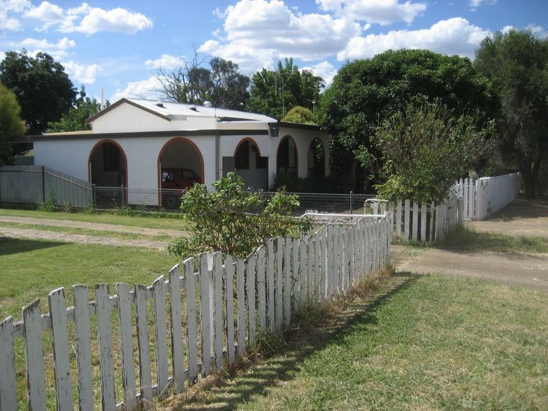 66 Apsley Crescent, Mumbil NSW 2820