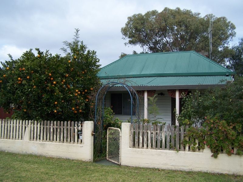67 Whiteley Street, Wellington NSW 2820