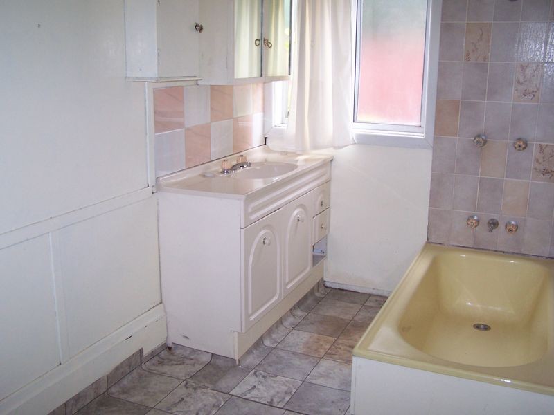 67 Whiteley Street, Wellington NSW 2820
