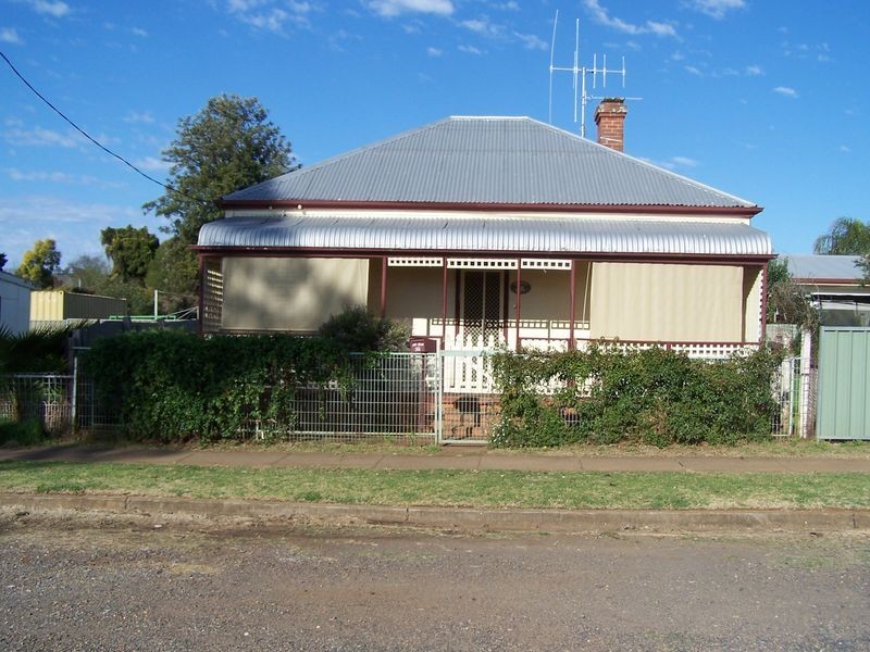 56 Arthur Street, Wellington NSW 2820