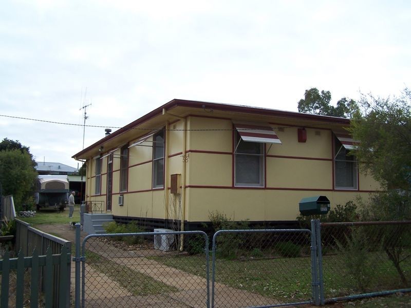 38 Short Street, Wellington NSW 2820