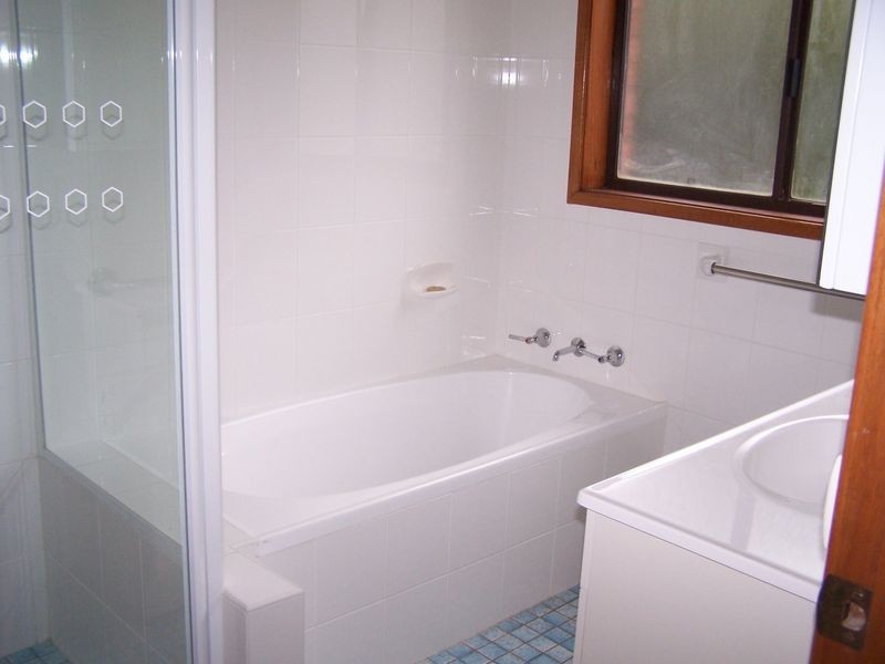 124-126 Simpson Street, Wellington NSW 2820