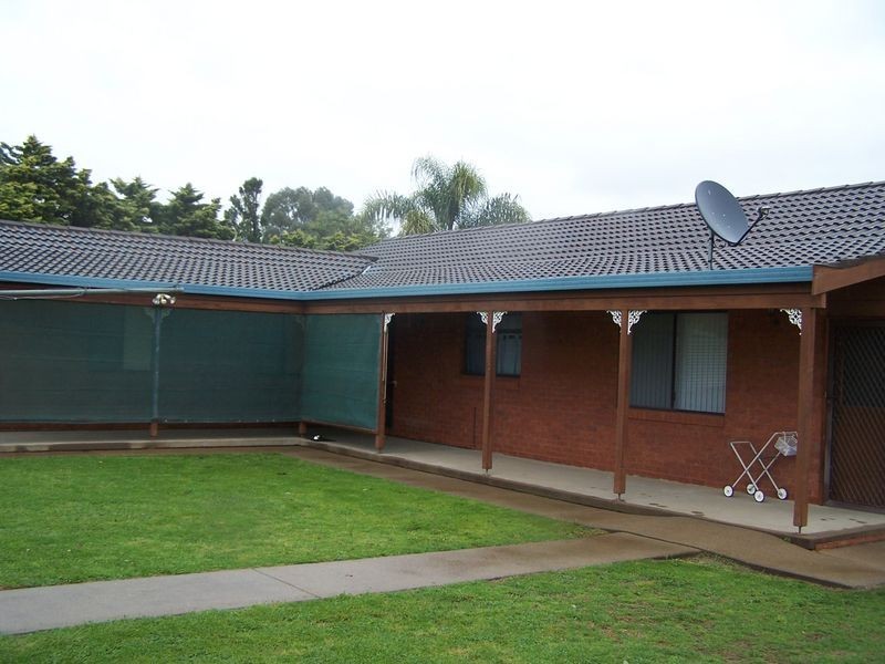 124-126 Simpson Street, Wellington NSW 2820