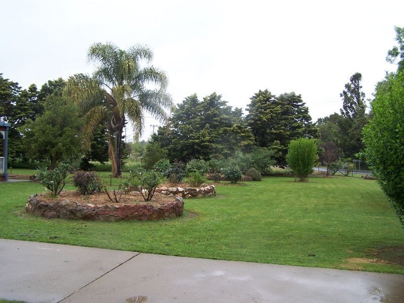 124-126 Simpson Street, Wellington NSW 2820