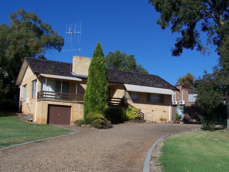49 Marsh Street, Wellington NSW 2820