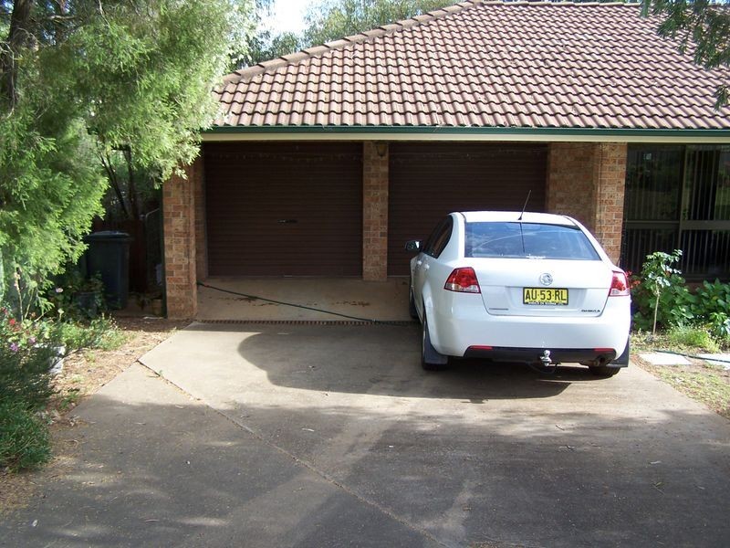 8 Riverview Avenue, Wellington NSW 2820