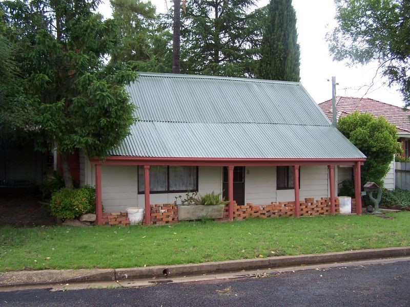 53 Whiteley Street, Wellington NSW 2820