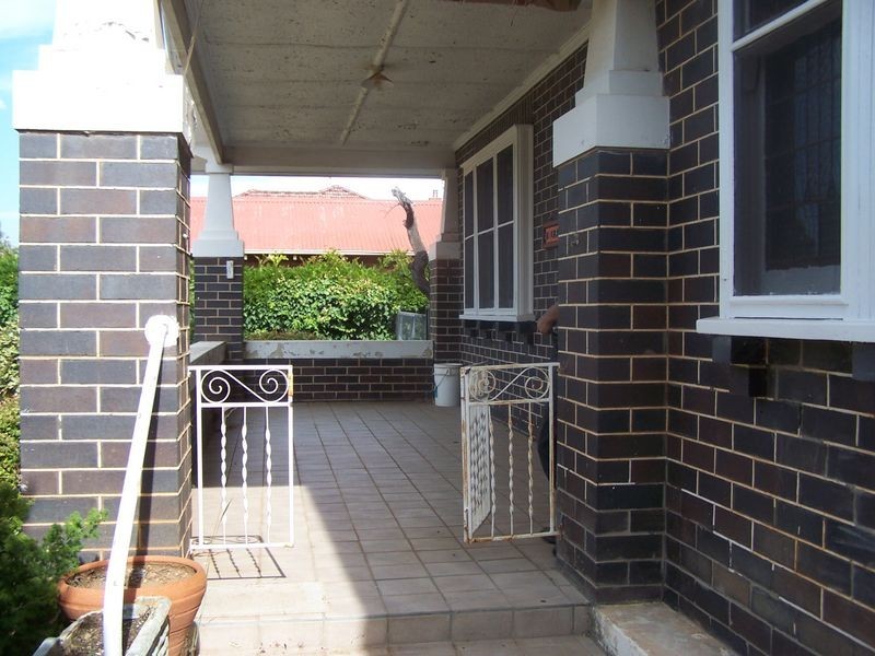 87 Gisborne Street, Wellington NSW 2820