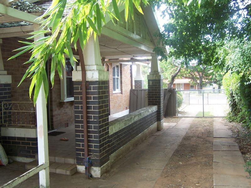 87 Gisborne Street, Wellington NSW 2820