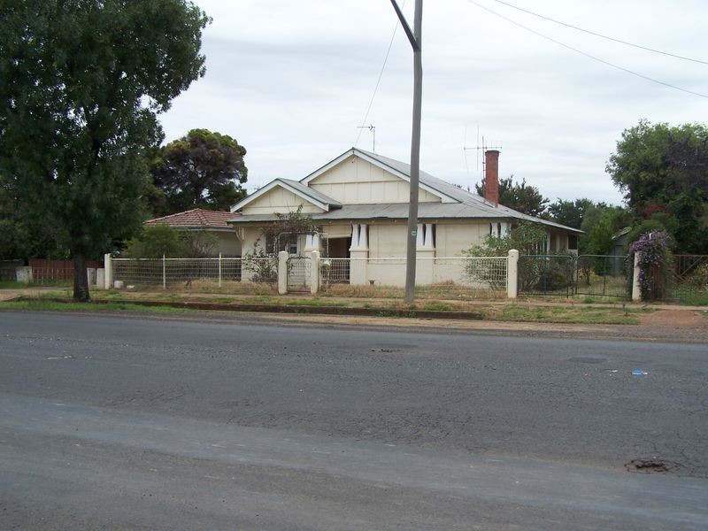 101 Simpson Street, Wellington NSW 2820