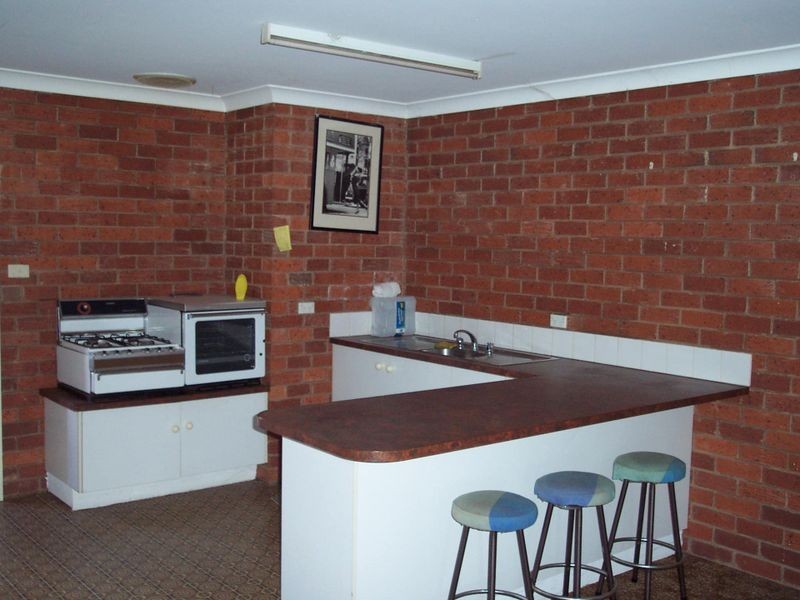 1 Warrawee Place, Wellington NSW 2820