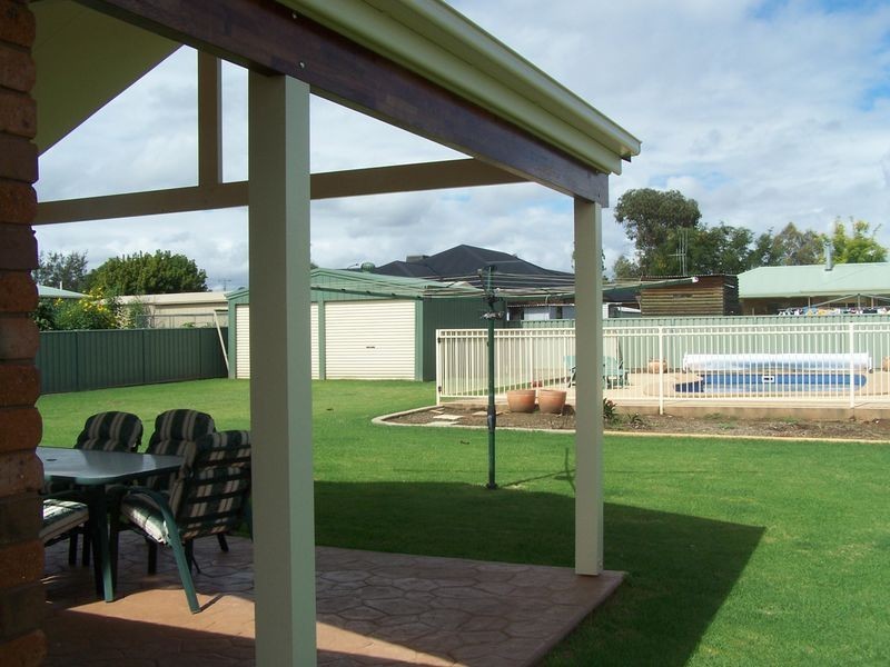 27 Melaleuca Drive, Wellington NSW 2820