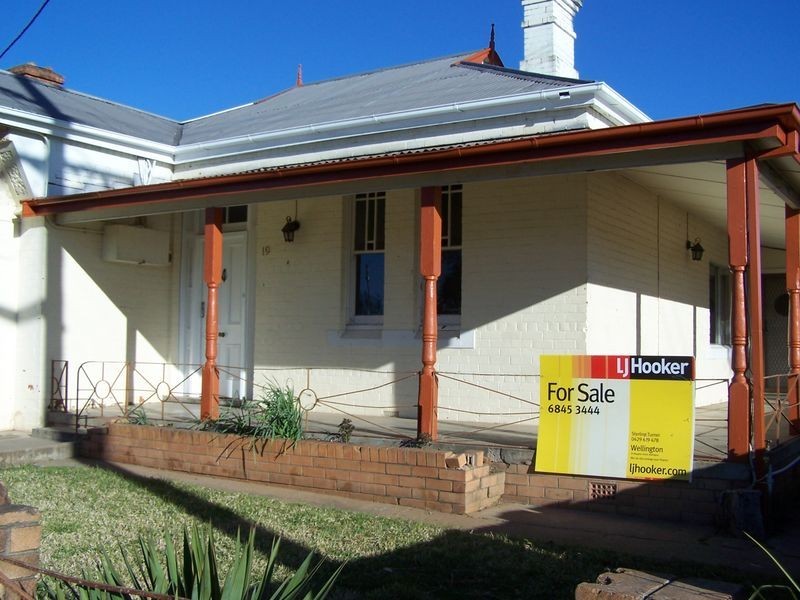 19 Maxwell Street, Wellington NSW 2820